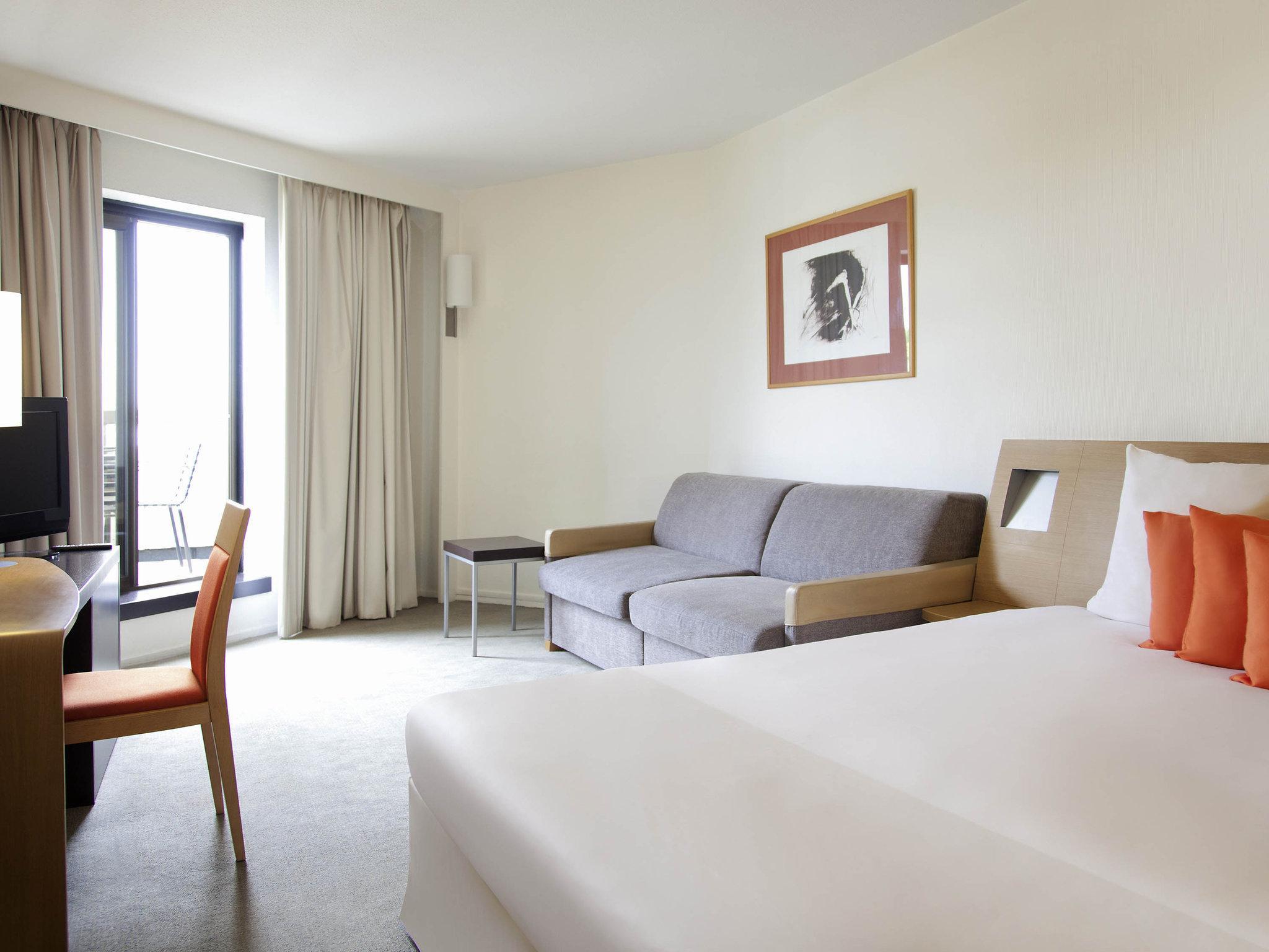 Hotel Novotel Vieux Port 4*