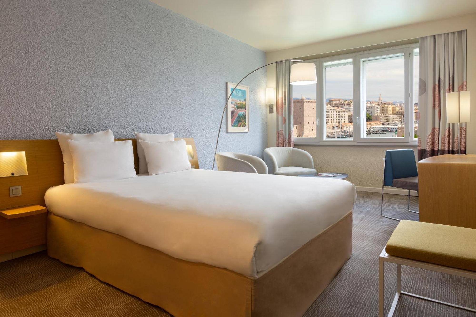 Novotel Vieux Port Hotel 4*