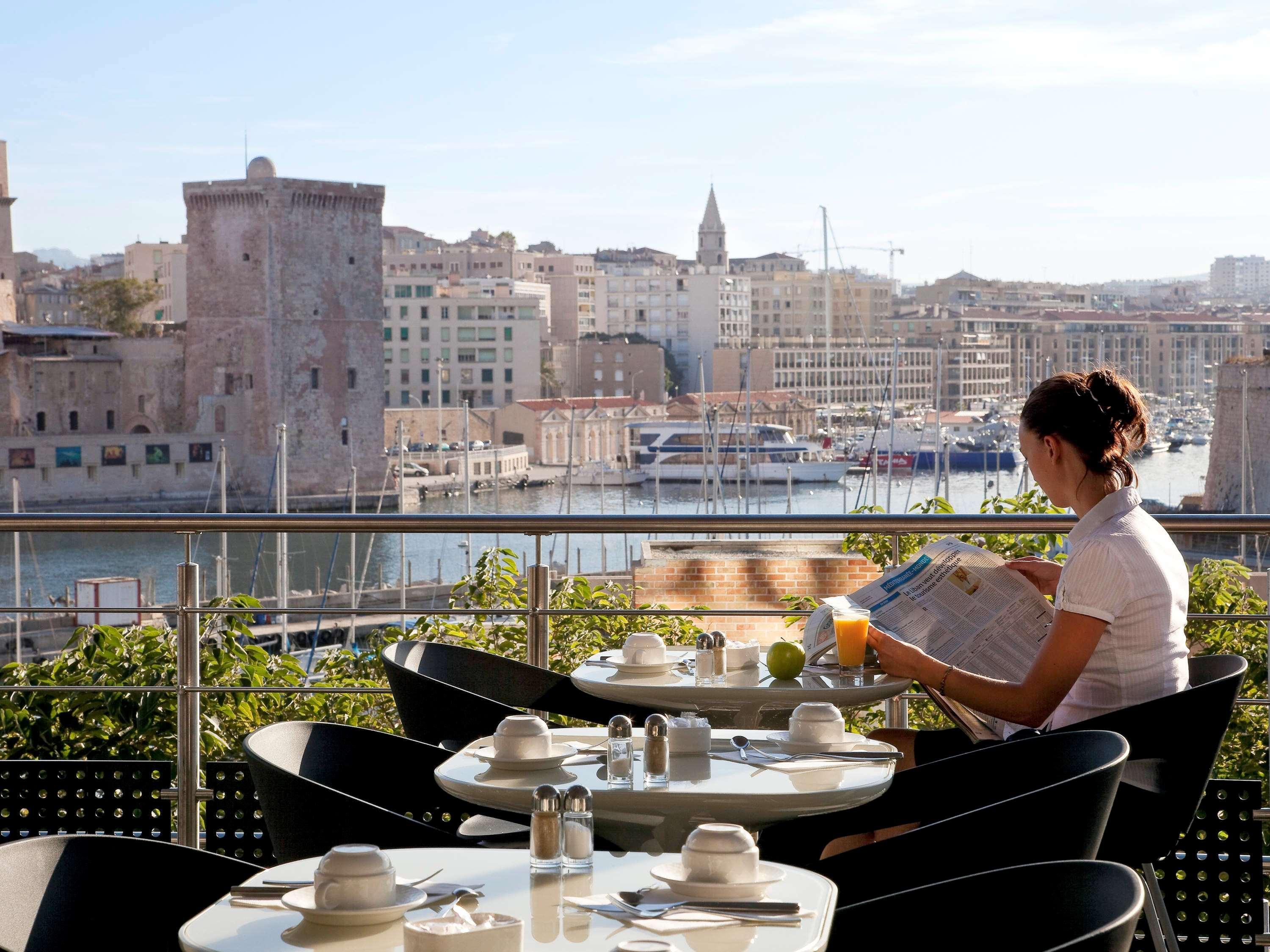 Hotel Novotel Vieux Port 4*